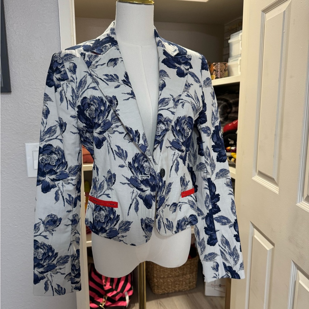 Eva Mendes blazer. Fully lined. Sz S.
